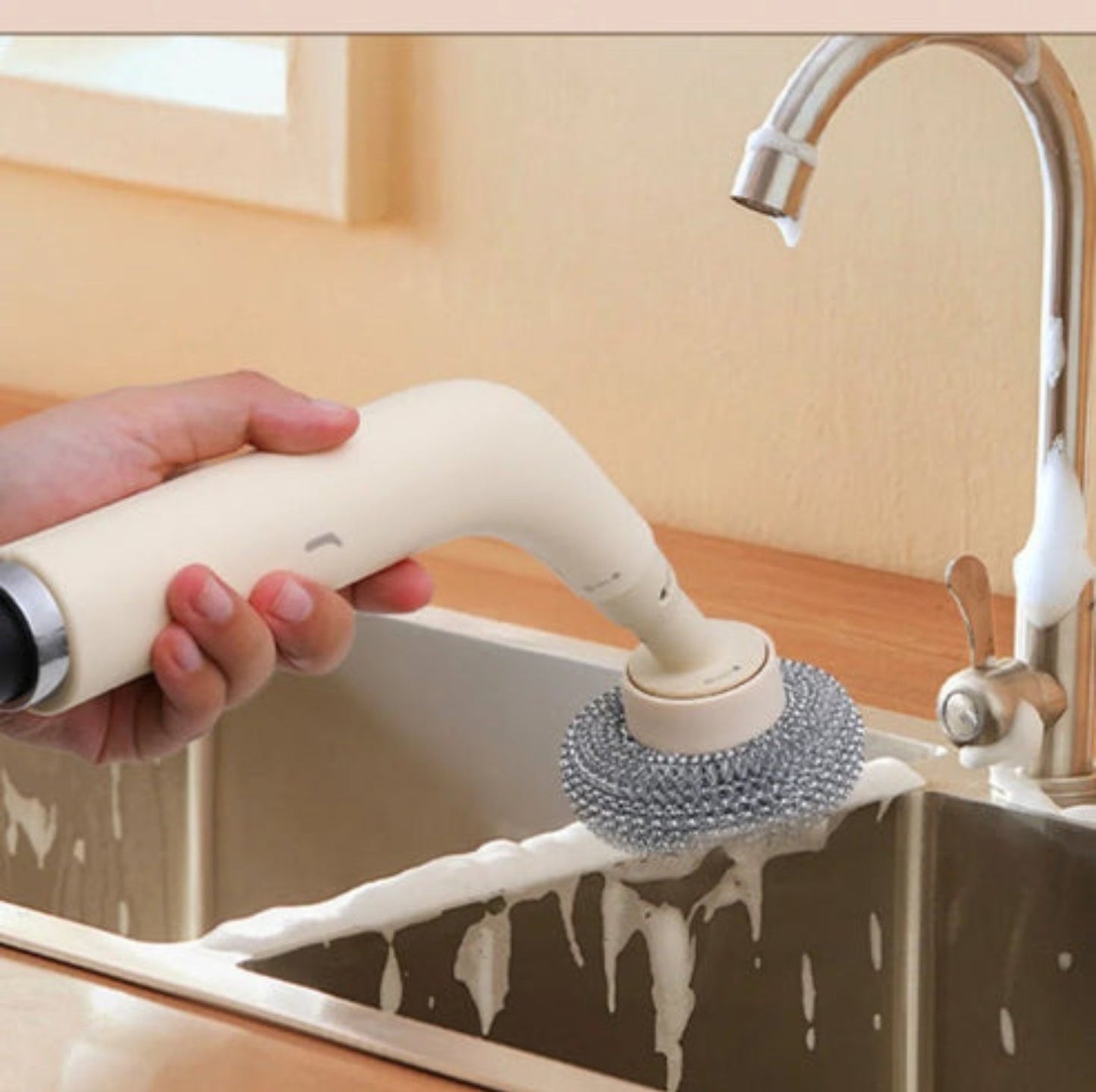 π Compact Steam Cleaner